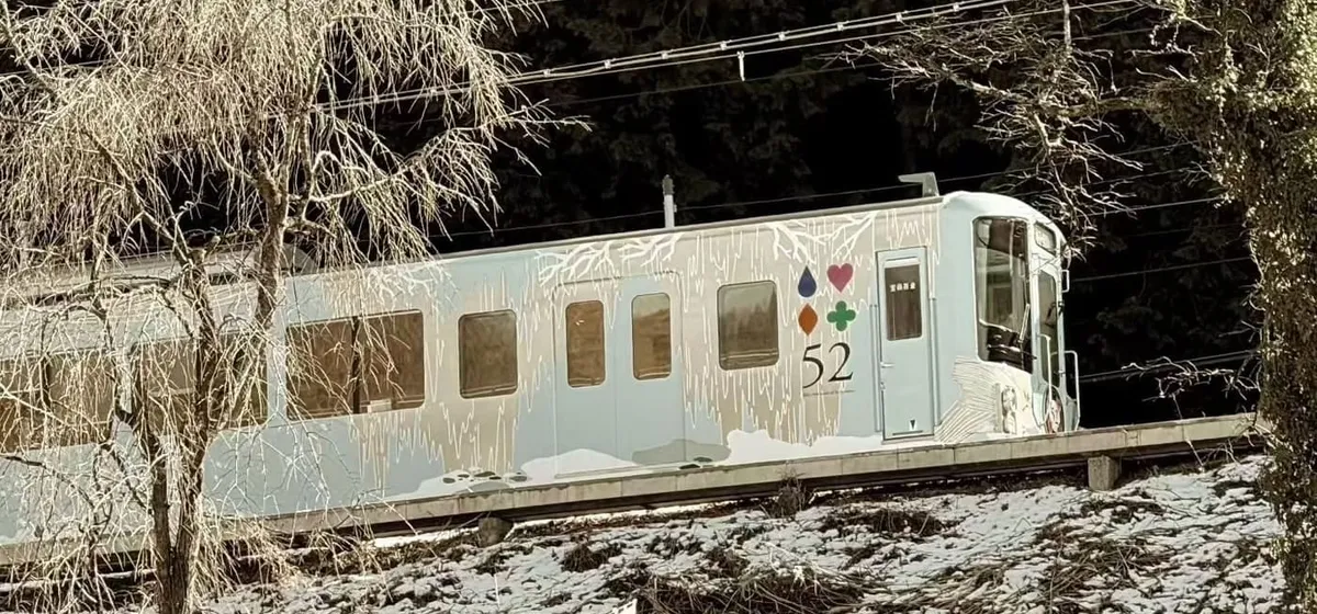 Fifty-two Seats of Happiness: Seibu Railway's Restaurant Train to Chichibu