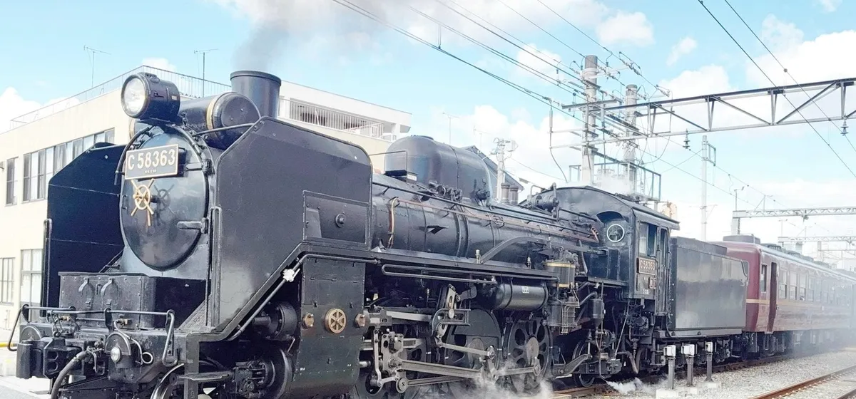 The Paleo Express: A 1944 Locomotive Still Works This Valley
